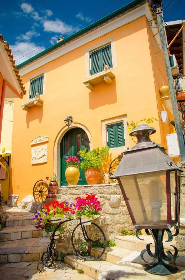 Villa Conte Rari Agios Gordios  Exteriör bild