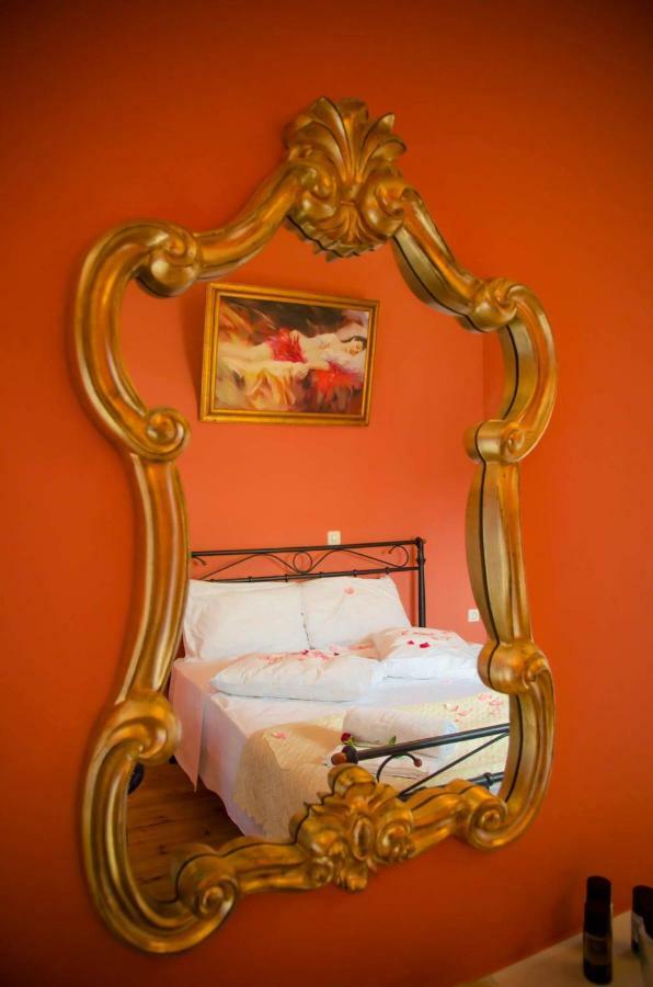 Villa Conte Rari Agios Gordios  Exteriör bild